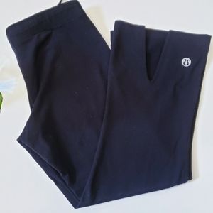 Lululemon capri athletic pants